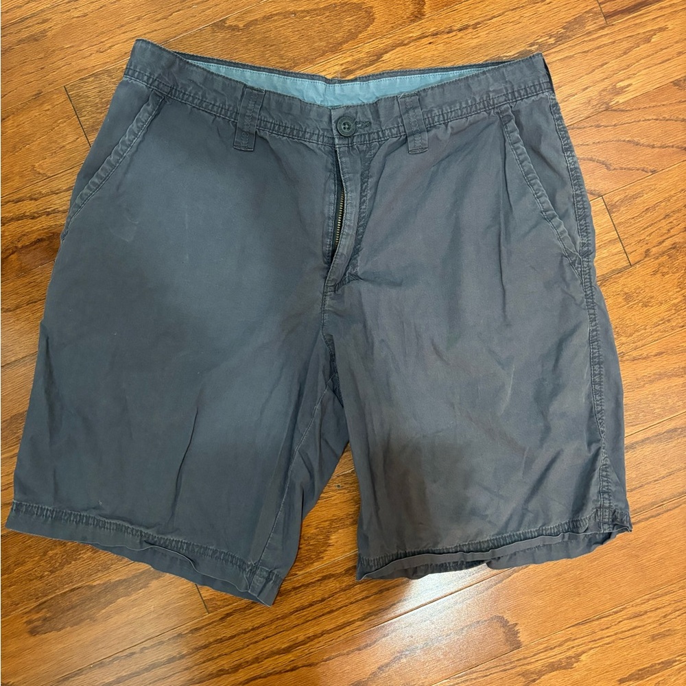 COLUMBIA mens shorts